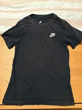 Nike Black Short Sleeve Crewneck T-Shirt with White Swoosh